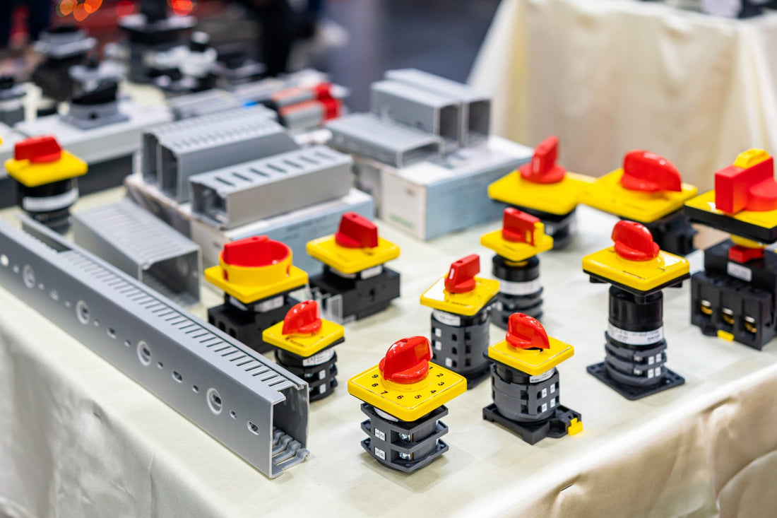Momentary vs Latching Switch